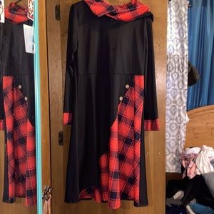 Plad dress never been worn